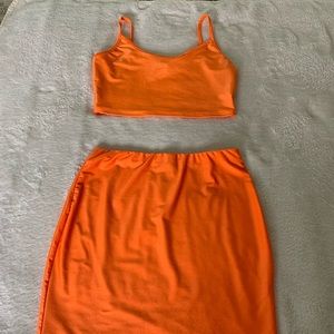 Publik Woman 2PC Bodycon Skirt Set. Size: M